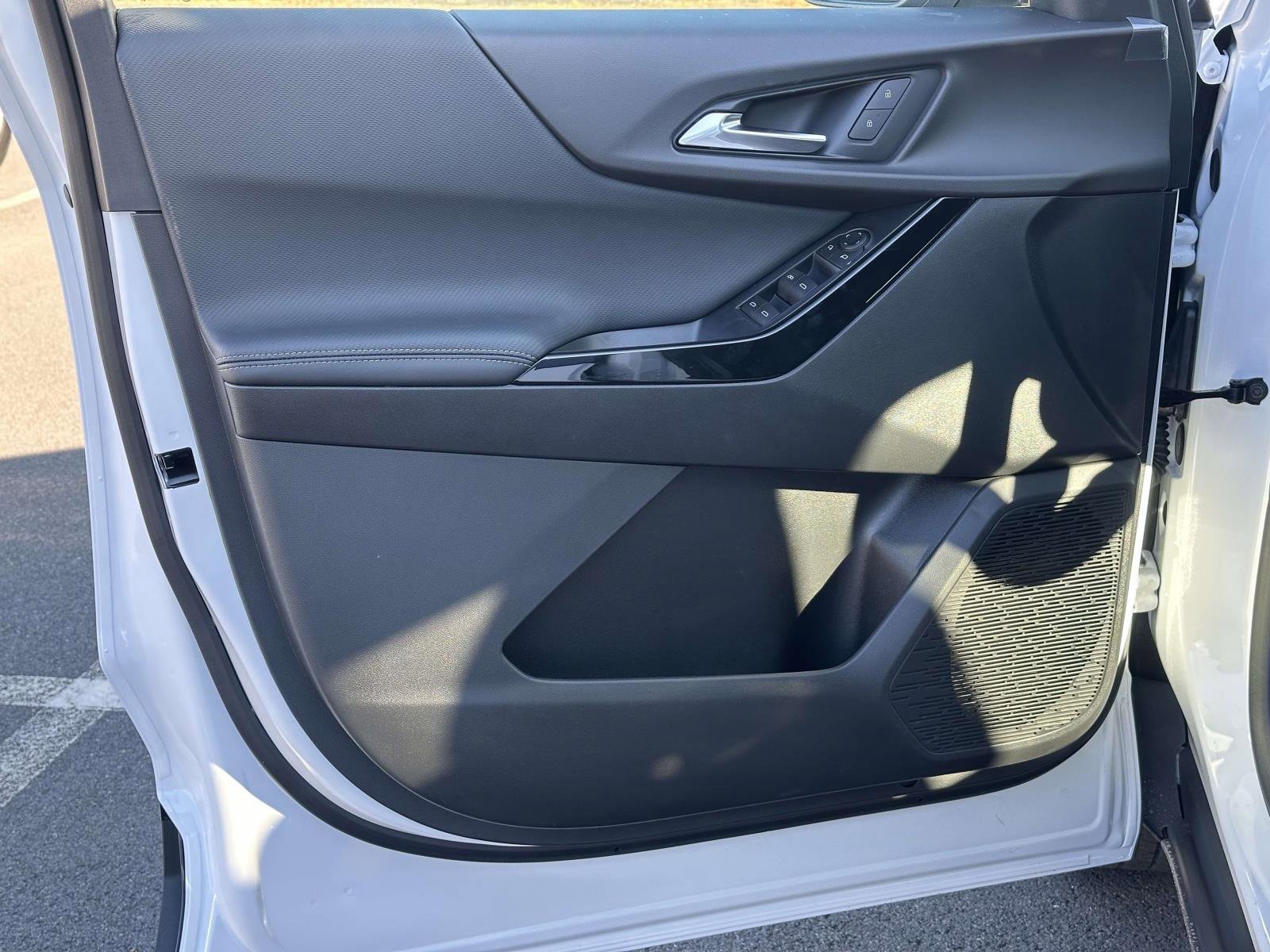 New 2026 Chevrolet Equinox LT image 19