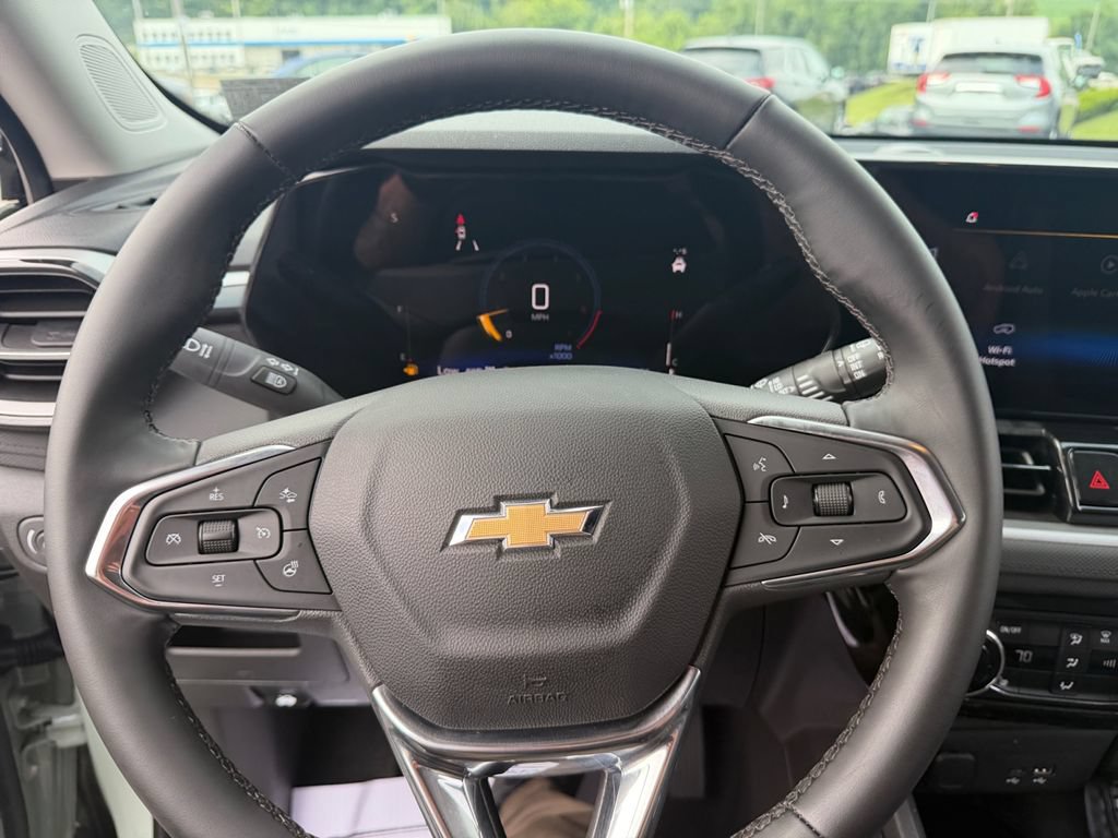 Used 2026 Chevrolet TrailBlazer LT w/ Convenience Package AWD/4WD image 15