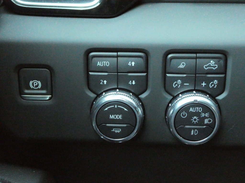 Used 2024 GMC Sierra 1500 Denali w/ Denali Reserve Package image 16