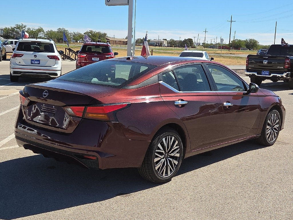 Used 2025 Nissan Altima 2.5 SV FWD image 5