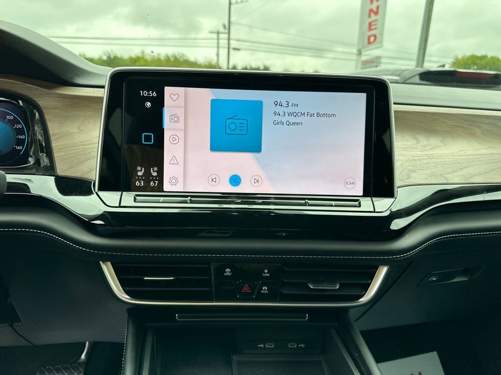 Used 2024 Volkswagen Atlas SE image 24