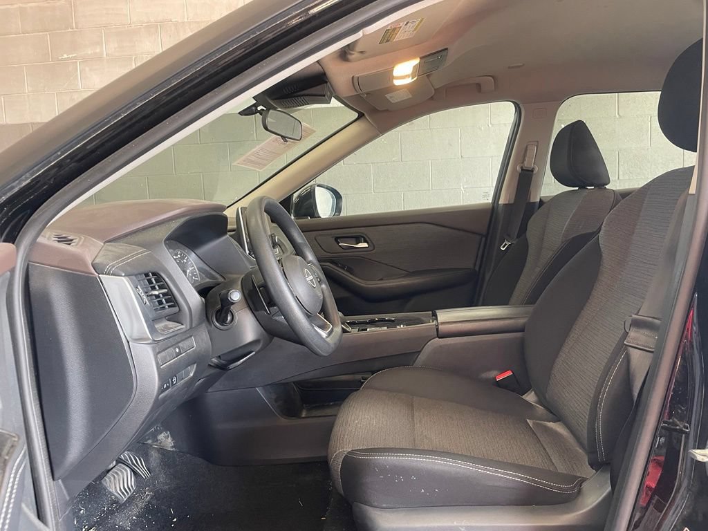 Certified 2023 Nissan Rogue SV FWD image 10