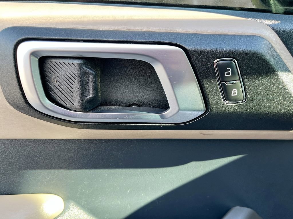 Used 2023 Ford Bronco Wildtrak AWD/4WD image 18