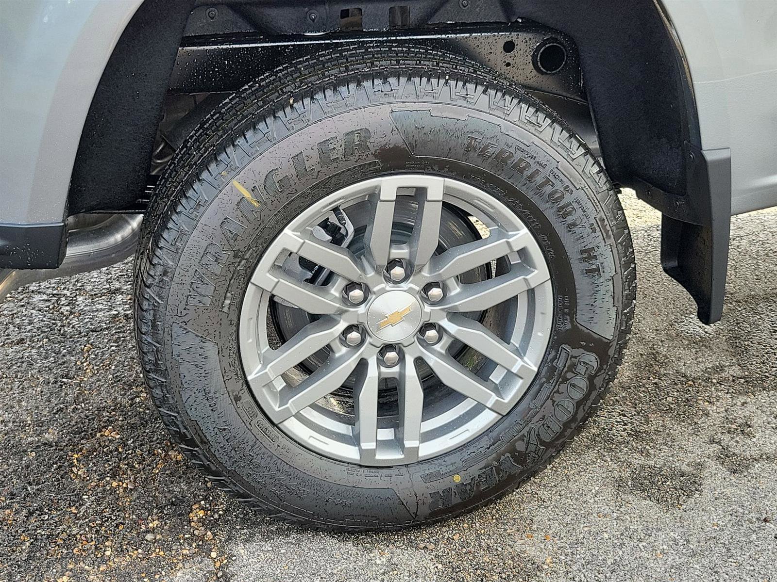 New 2025 Chevrolet Colorado LT image 30