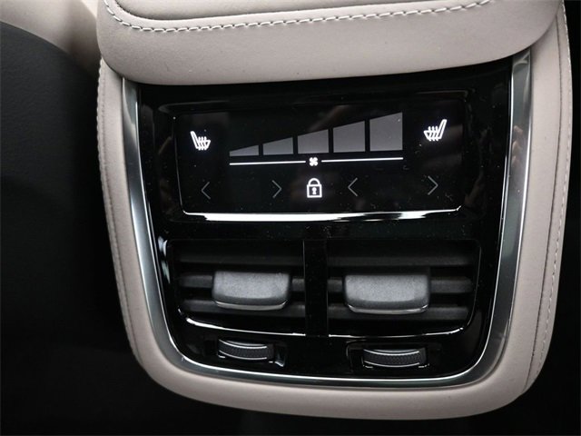 New 2026 Volvo XC90 B6 Plus w/ Protection Package Premier image 35