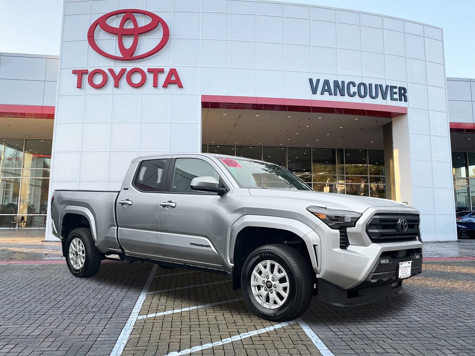 Certified 2024 Toyota Tacoma SR5 image 1
