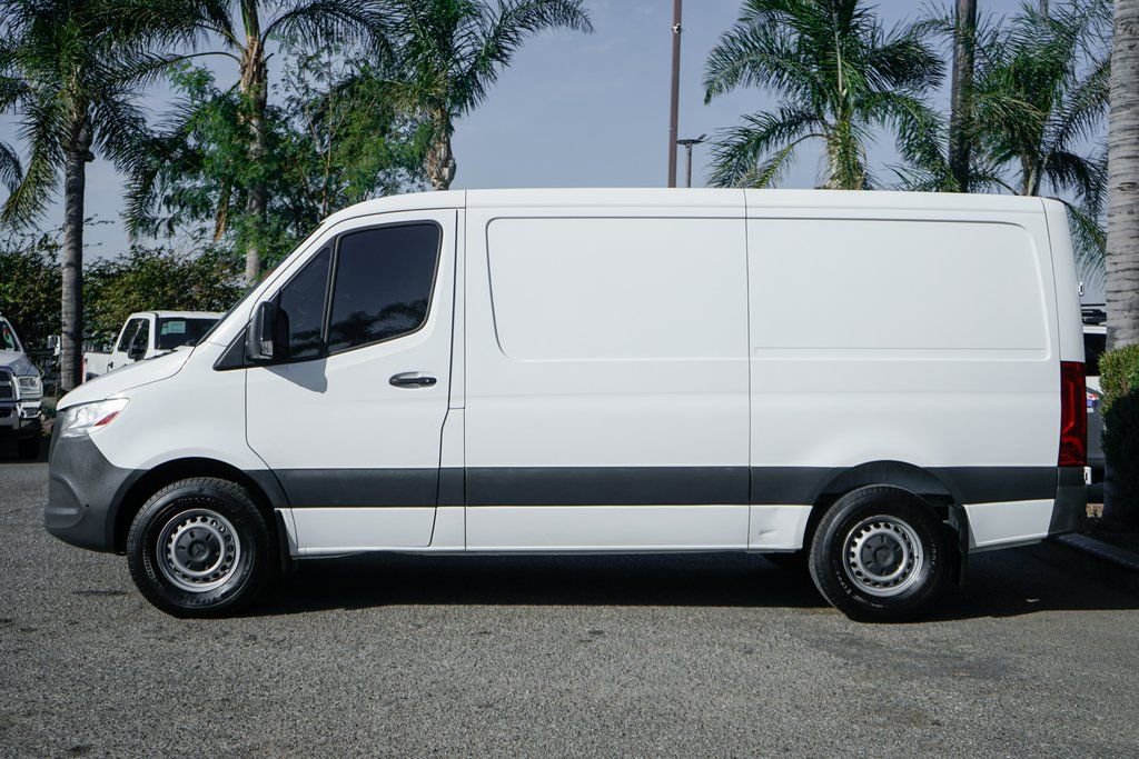 Used 2022 Mercedes-Benz Sprinter 1500 image 5