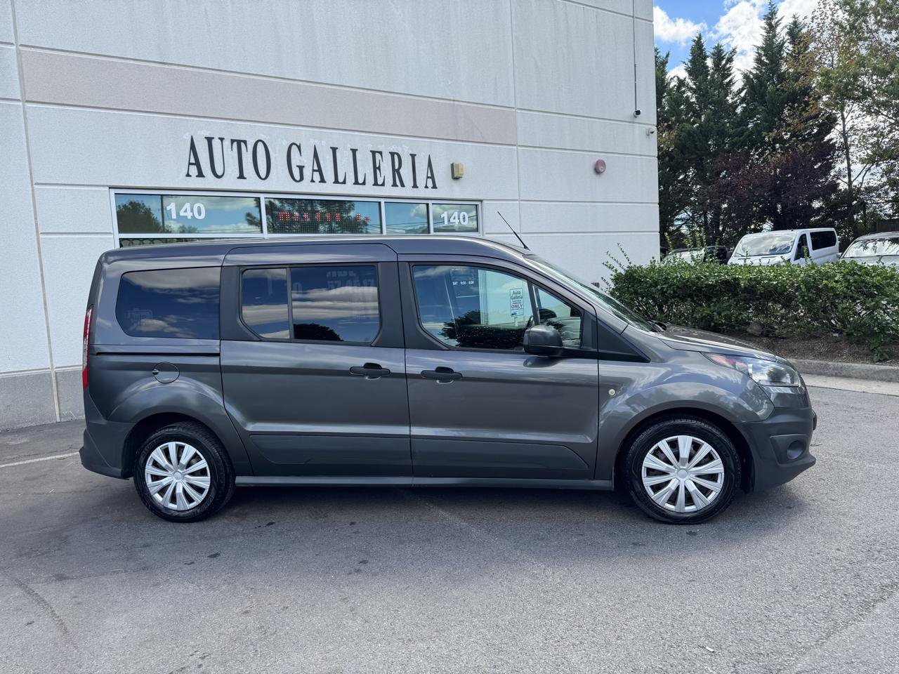 Used 2016 Ford Transit Connect XL FWD image 4