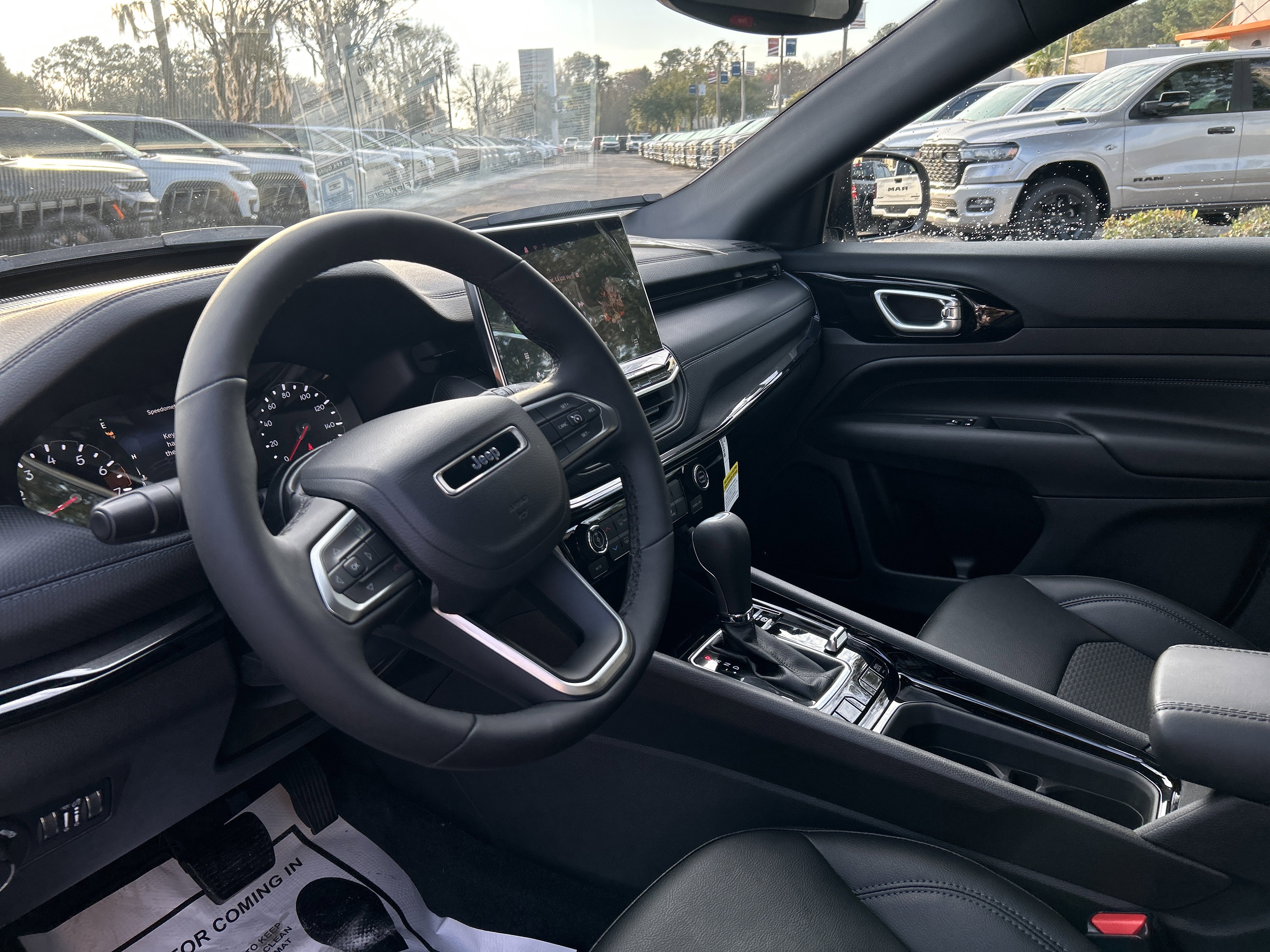 New 2026 Jeep Compass Latitude image 36