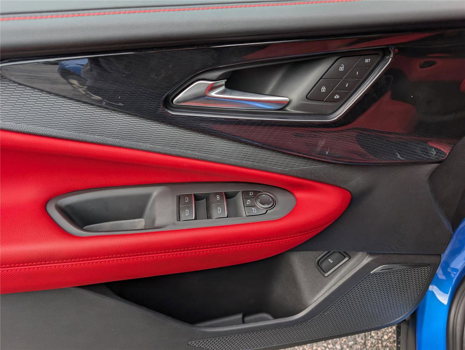 New 2026 Chevrolet Blazer EV SS w/ LPO, Tech Bronze Package image 15