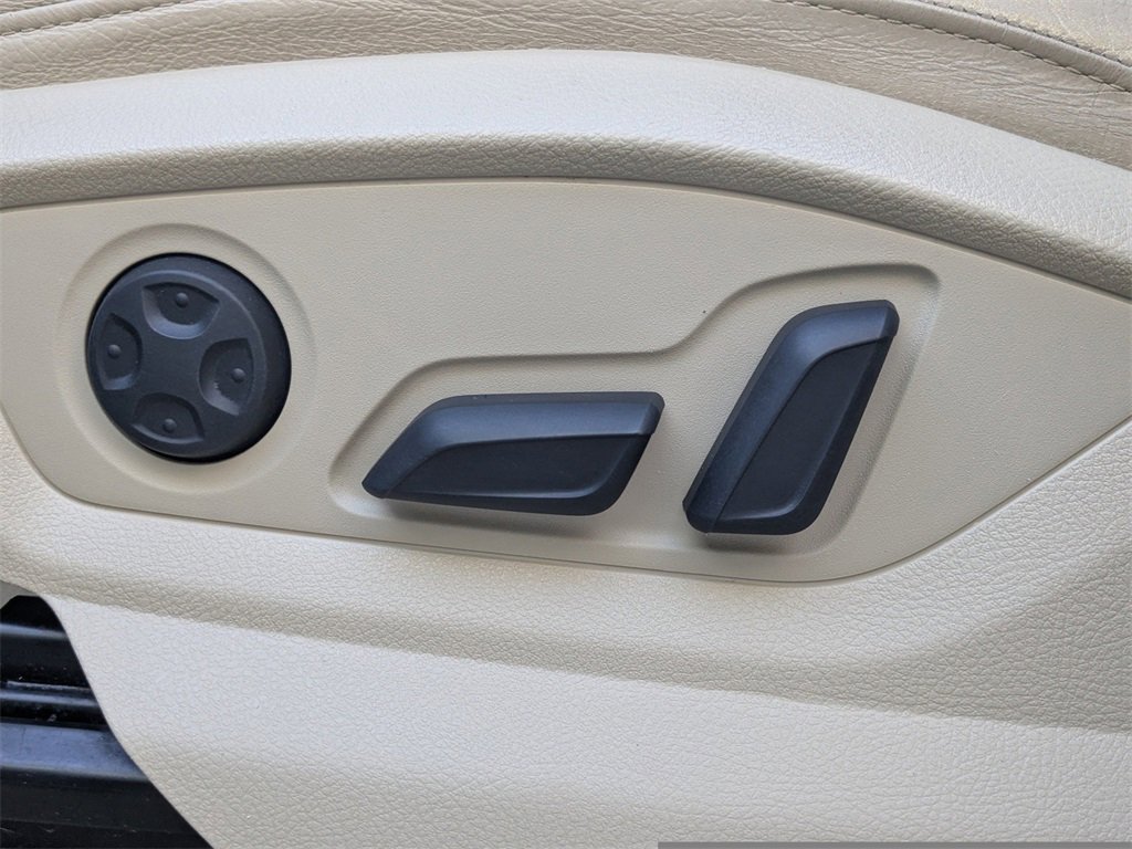 Used 2017 Audi Q7 3.0T Premium Plus w/ Premium Plus Package image 23