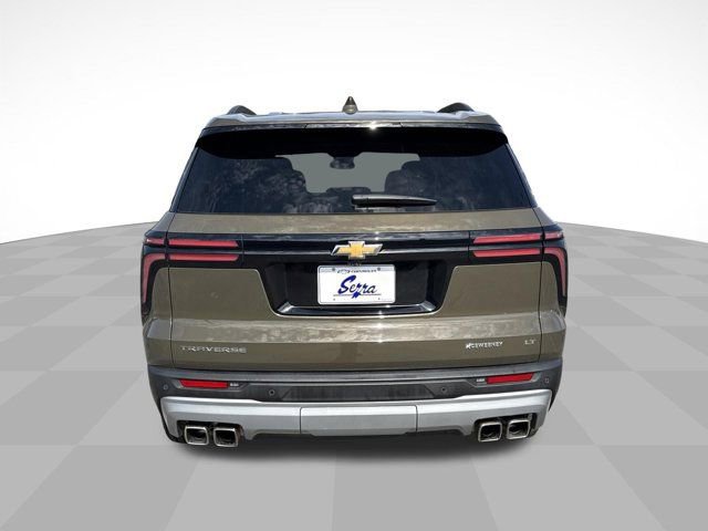 Used 2024 Chevrolet Traverse LT FWD image 8