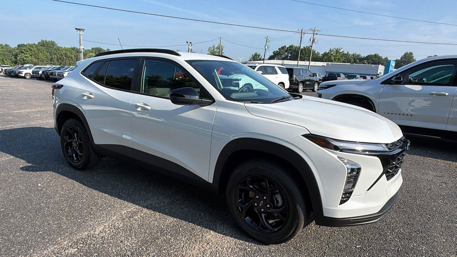 New 2026 Chevrolet Trax LT w/ Driver Confidence Package FWD image 6