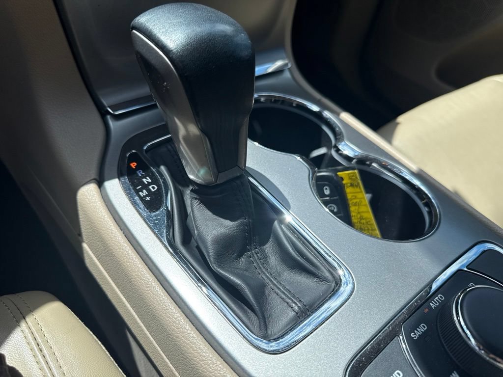 Used 2020 Jeep Grand Cherokee Limited AWD/4WD image 34