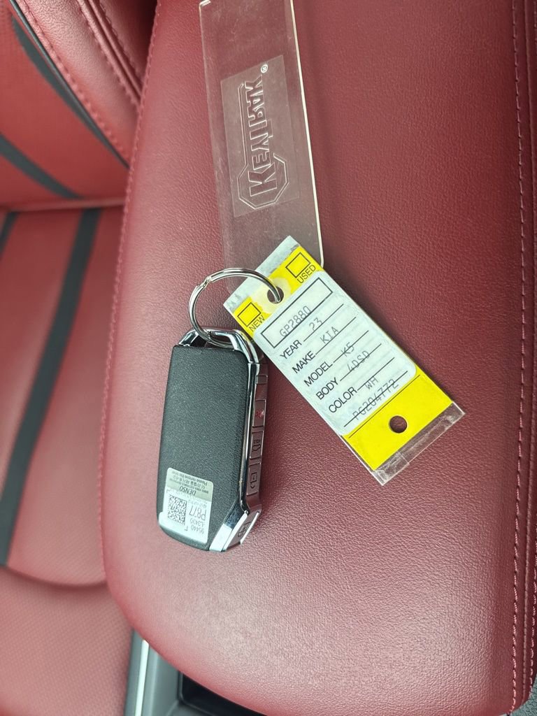 Used 2023 Kia K5 GT-Line image 37