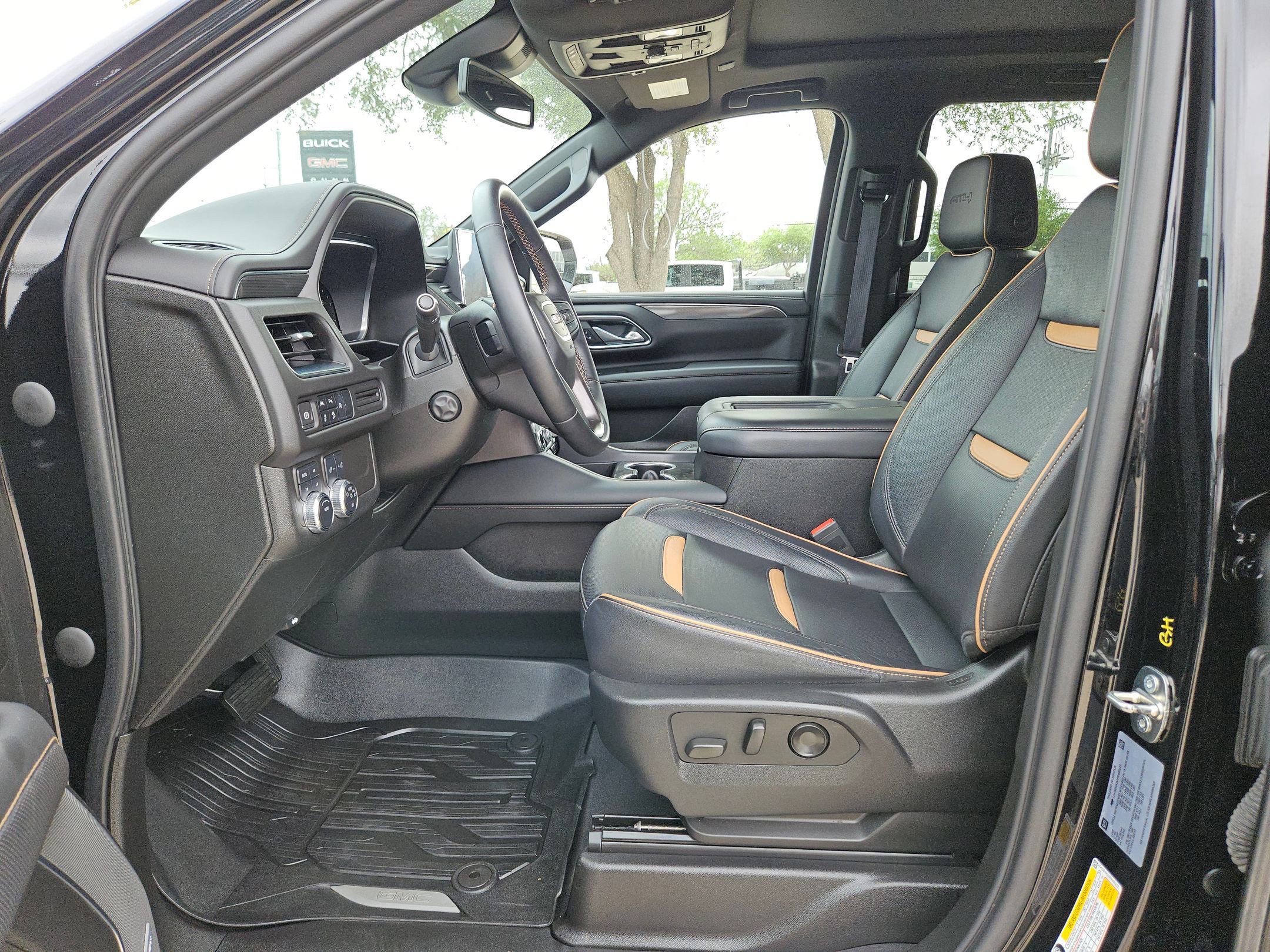 Certified 2023 GMC Yukon XL AT4 image 9