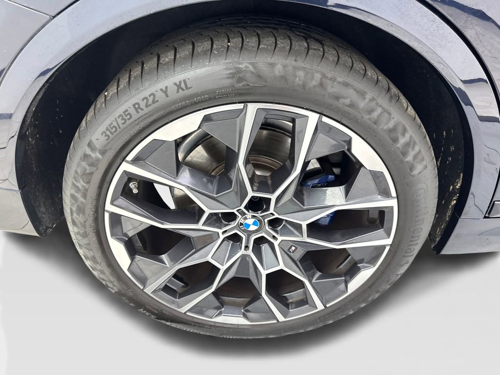 Used 2024 BMW X7 xDrive40i w/ M Sport Package image 90