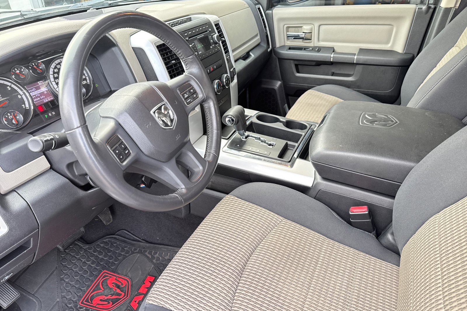 Used 2012 RAM 1500 Big Horn image 10