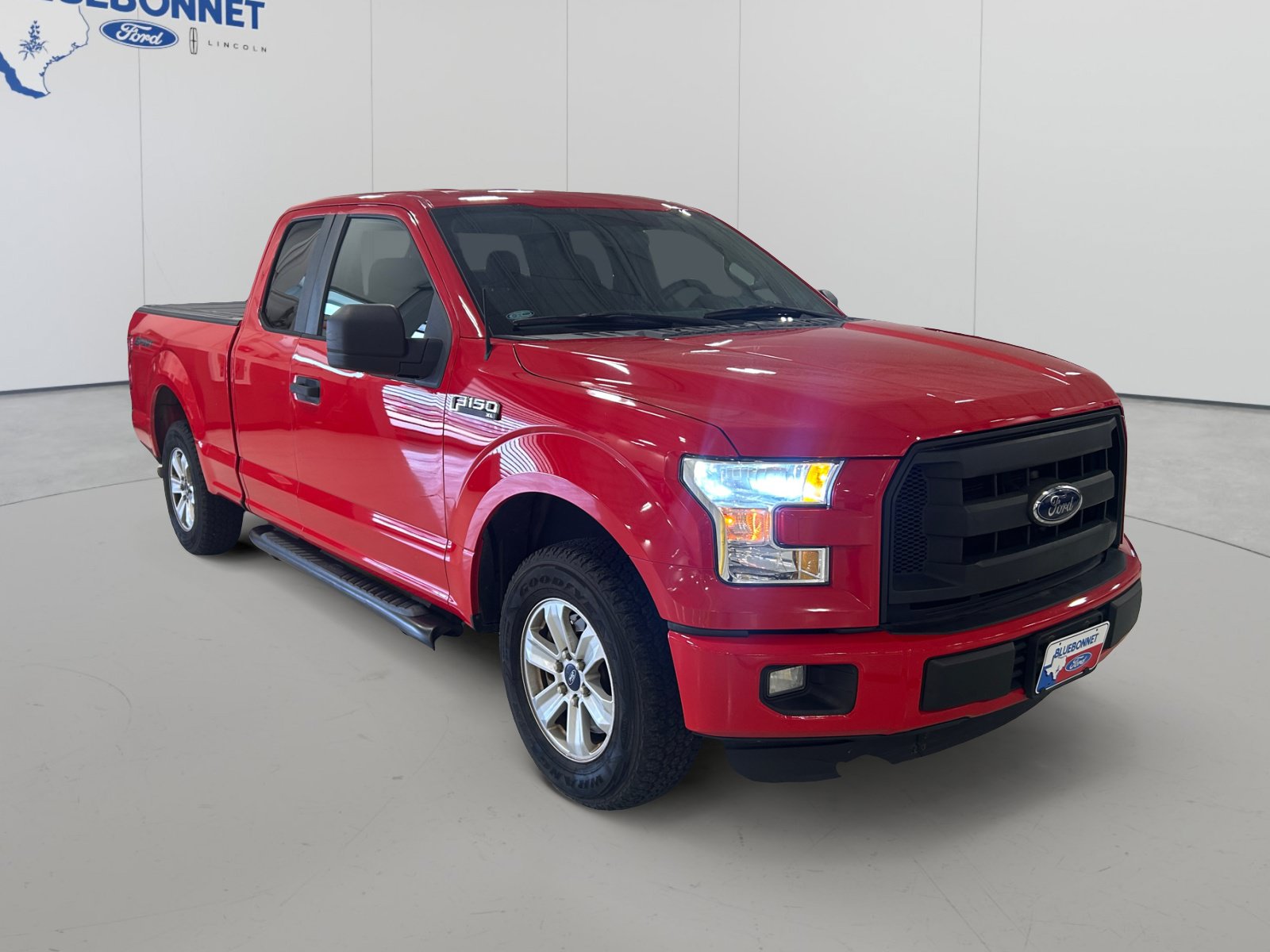 Used 2016 Ford F150 XL w/ Equipment Group 101A Mid RWD image 3