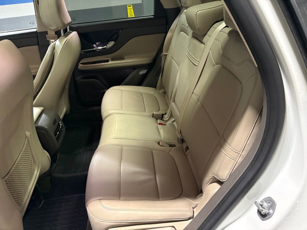 Used 2022 Lincoln Corsair Reserve w/ Equipment Group 201A image 22