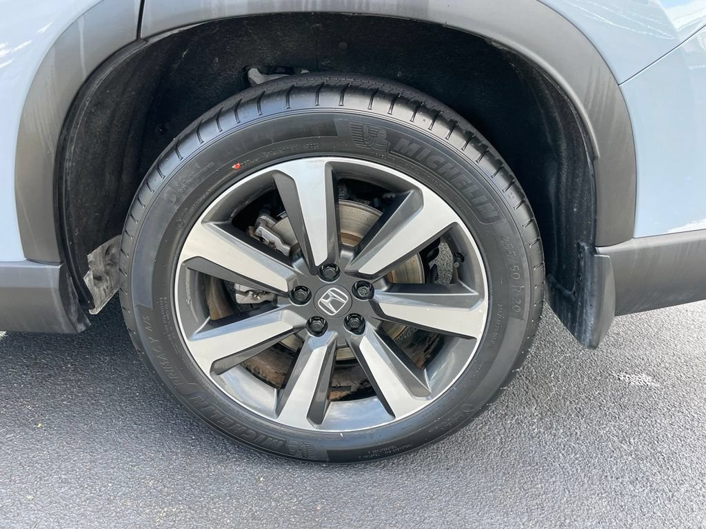 Certified 2025 Honda Pilot Touring image 43