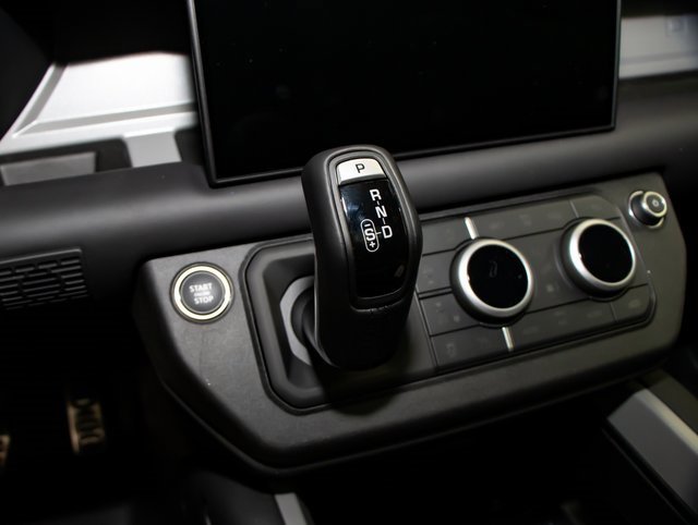 New 2025 Land Rover Defender 130 X image 19