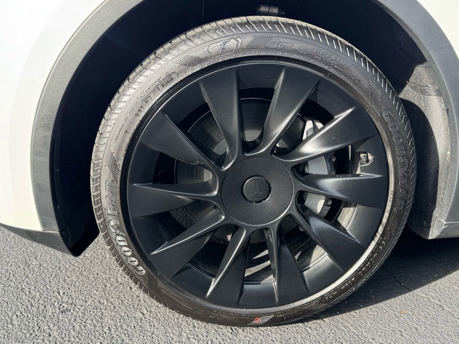 Used 2020 Tesla Model Y Long Range AWD/4WD image 21