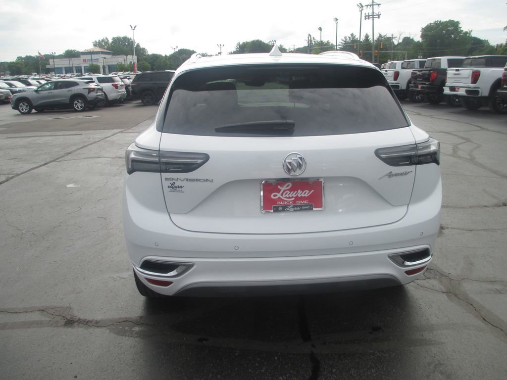Used 2022 Buick Envision Avenir w/ Technology Package II FWD image 7