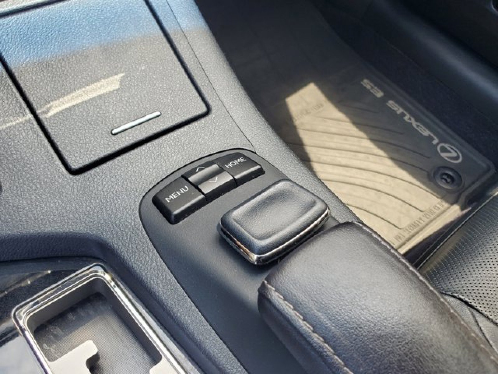 Used 2015 Lexus ES 300h w/ Navigation System Package FWD image 28