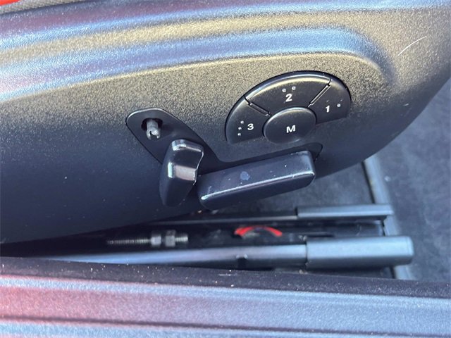 Used 2011 Mercedes-Benz SLK 300 image 18