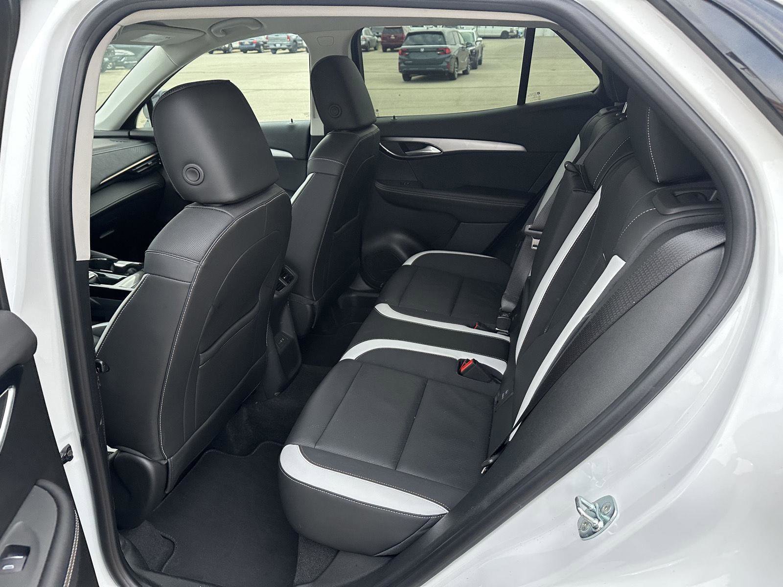 Used 2025 Buick Envision Sport Touring image 14