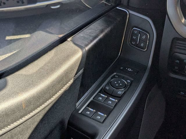 Used 2025 Ford F350 Lariat w/ Black Appearance Package AWD/4WD image 20