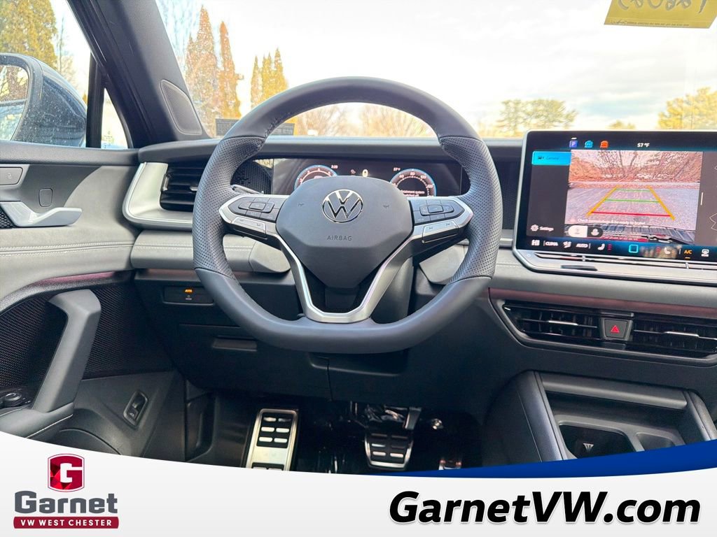 New 2026 Volkswagen Tiguan SE R-Line image 13