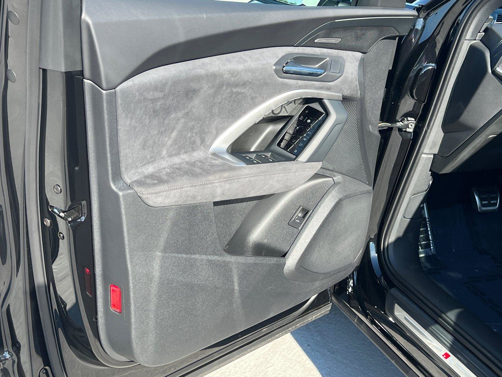 New 2026 Audi SQ5 Prestige AWD/4WD image 10