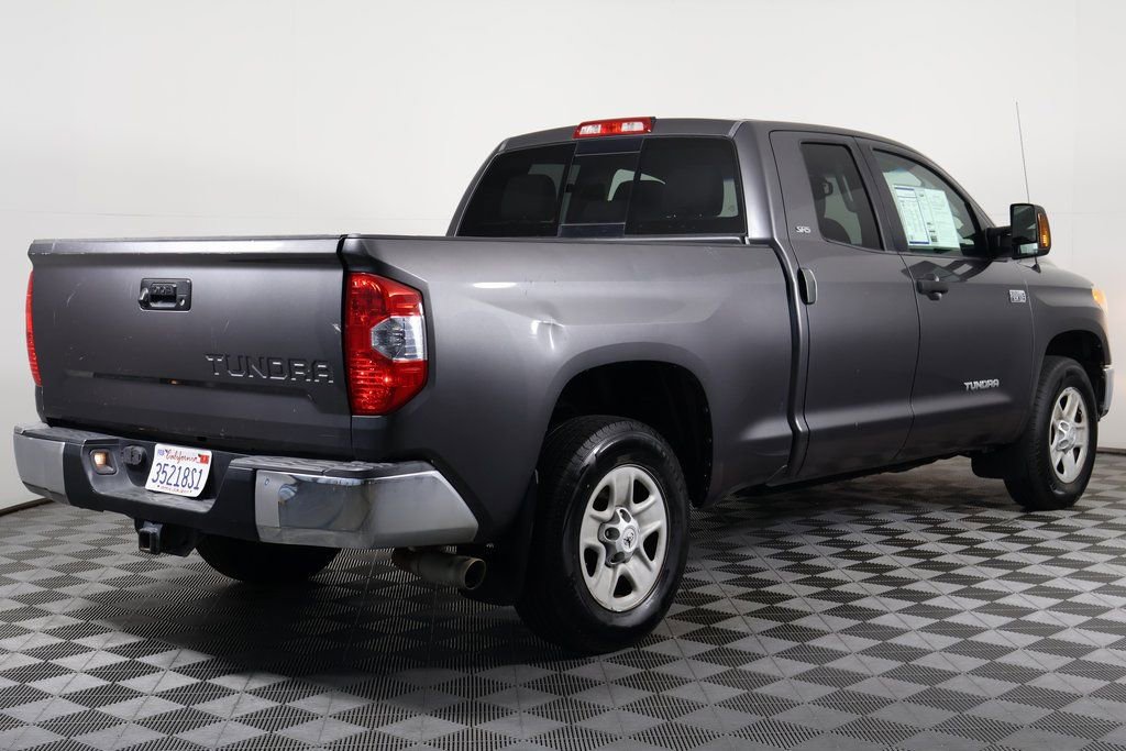 Used 2015 Toyota Tundra SR5 w/ SR5 Upgrade Package image 4