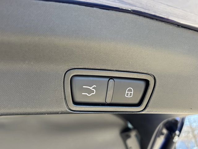 Used 2021 Alfa Romeo Stelvio Ti AWD/4WD image 10