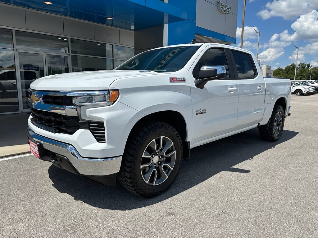Used 2023 Chevrolet Silverado 1500 LT AWD/4WD image 1