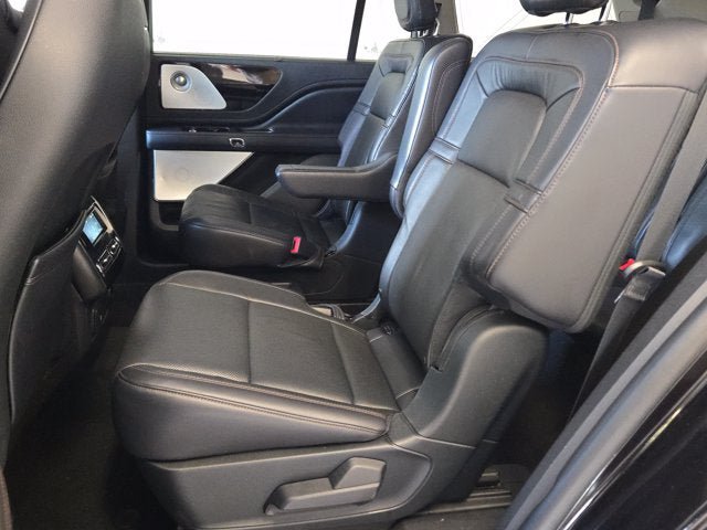 Used 2020 Lincoln Aviator Reserve w/ Equipment Group 202A AWD/4WD image 20