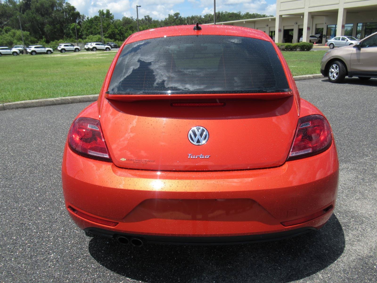 Used 2018 Volkswagen Beetle 2.0T S w/ Style & Comfort Package For S FWD image 6