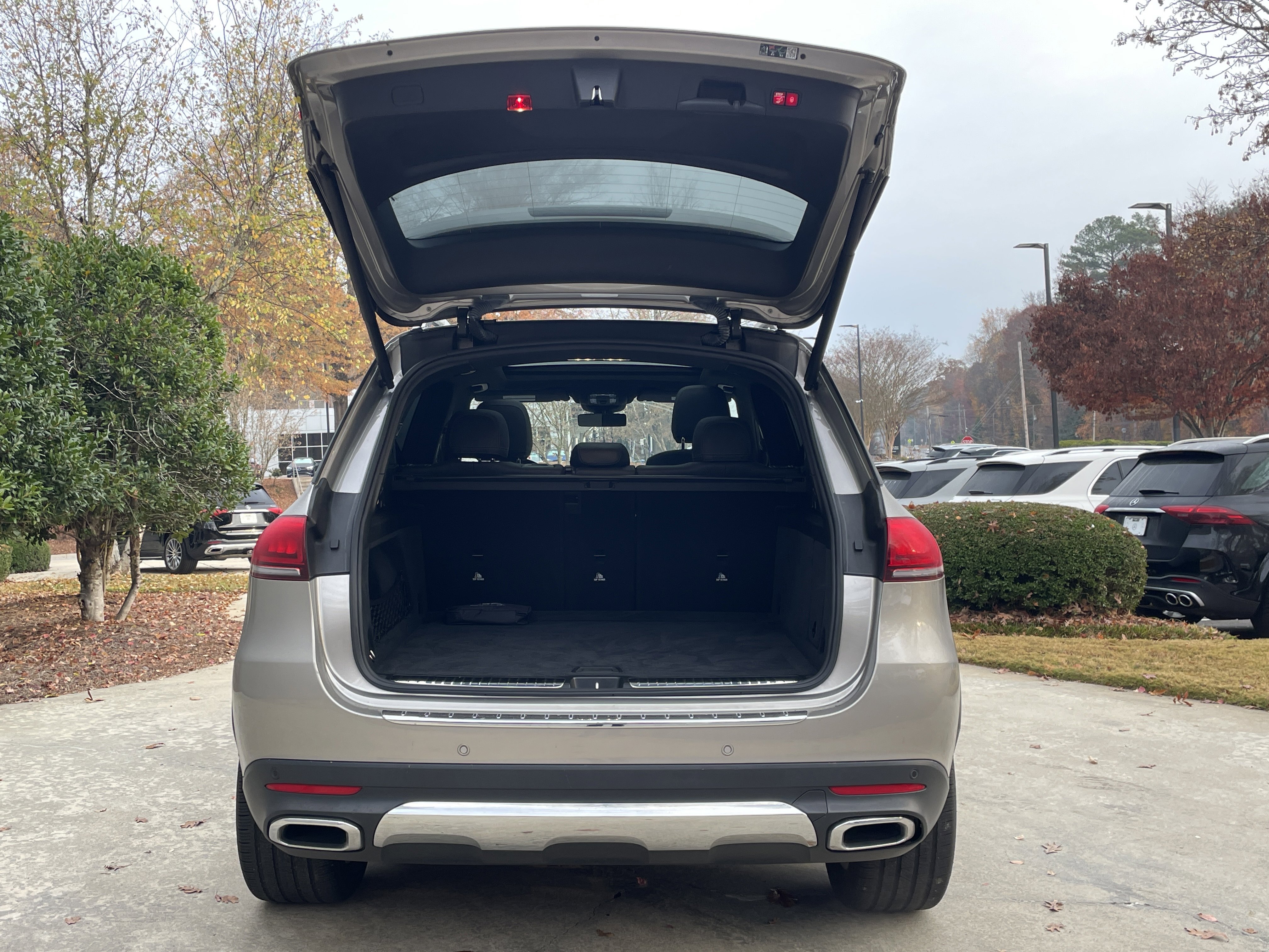 Used 2023 Mercedes-Benz GLE 350 4MATIC image 9