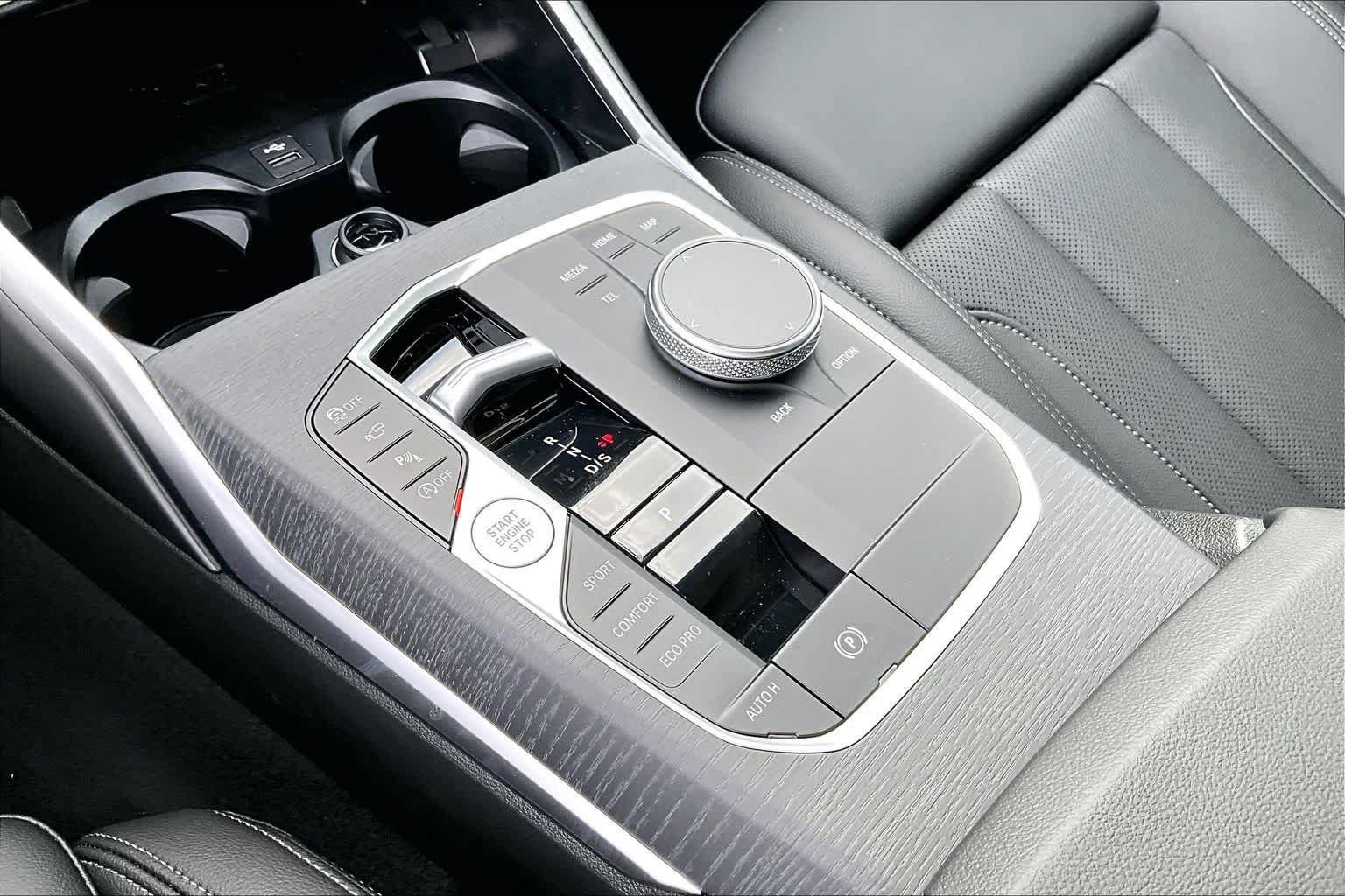 Used 2026 BMW 330i Sedan w/ Convenience Package RWD image 7