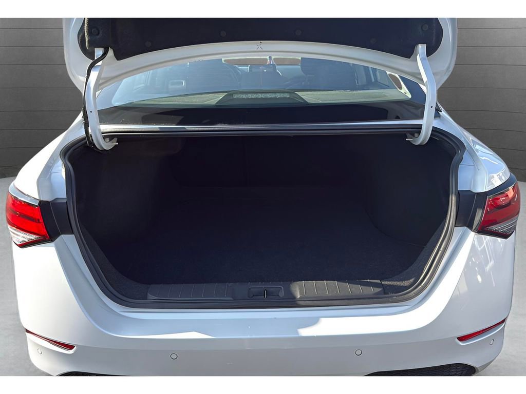 Used 2024 Nissan Sentra SV image 11