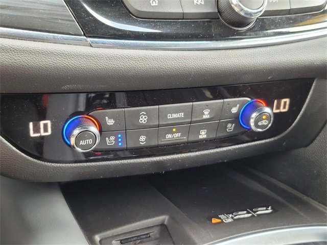 Used 2024 Buick Enclave Premium image 33