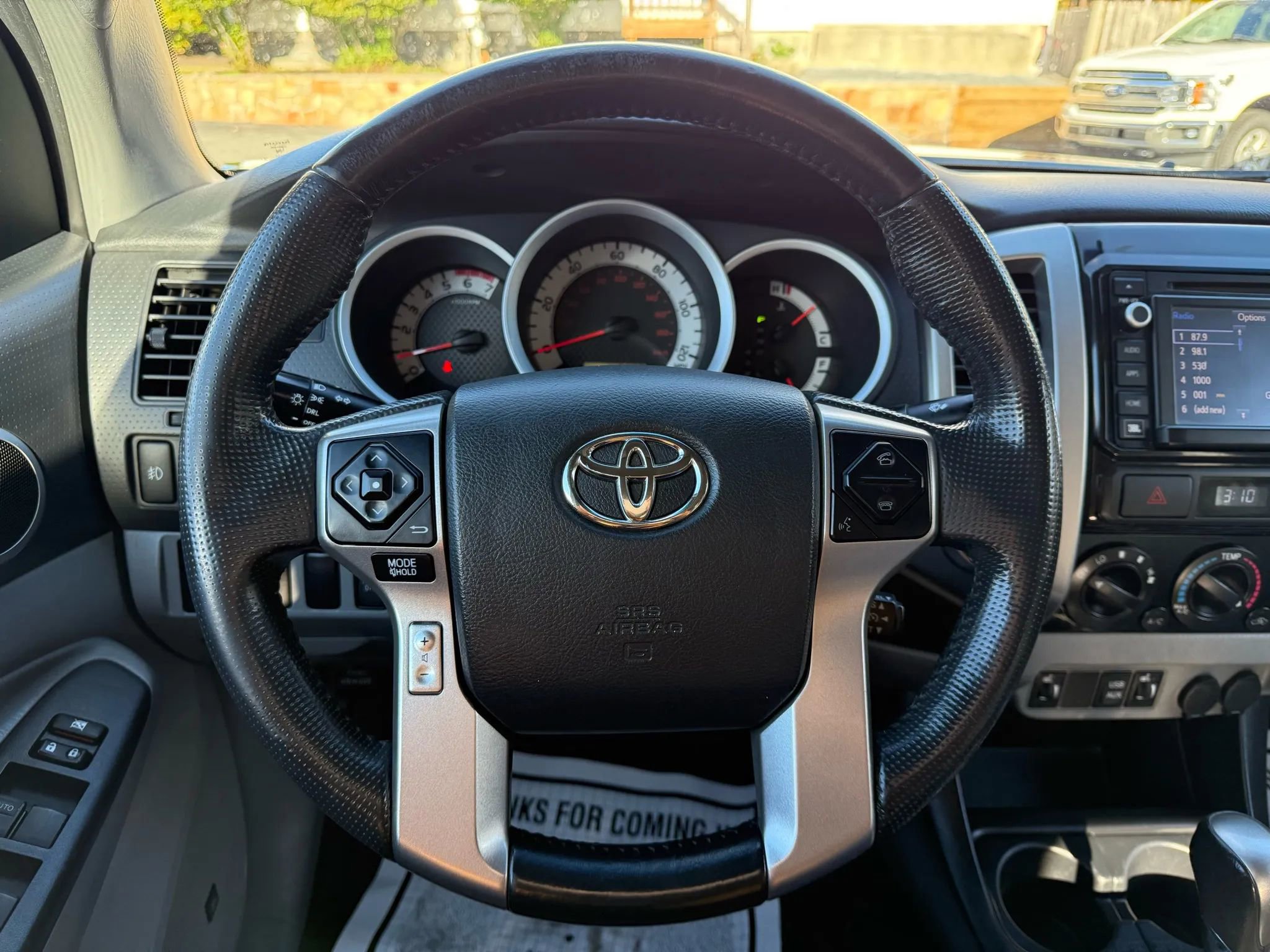 Used 2014 Toyota Tacoma 4x4 Double Cab w/ Limited Package image 24