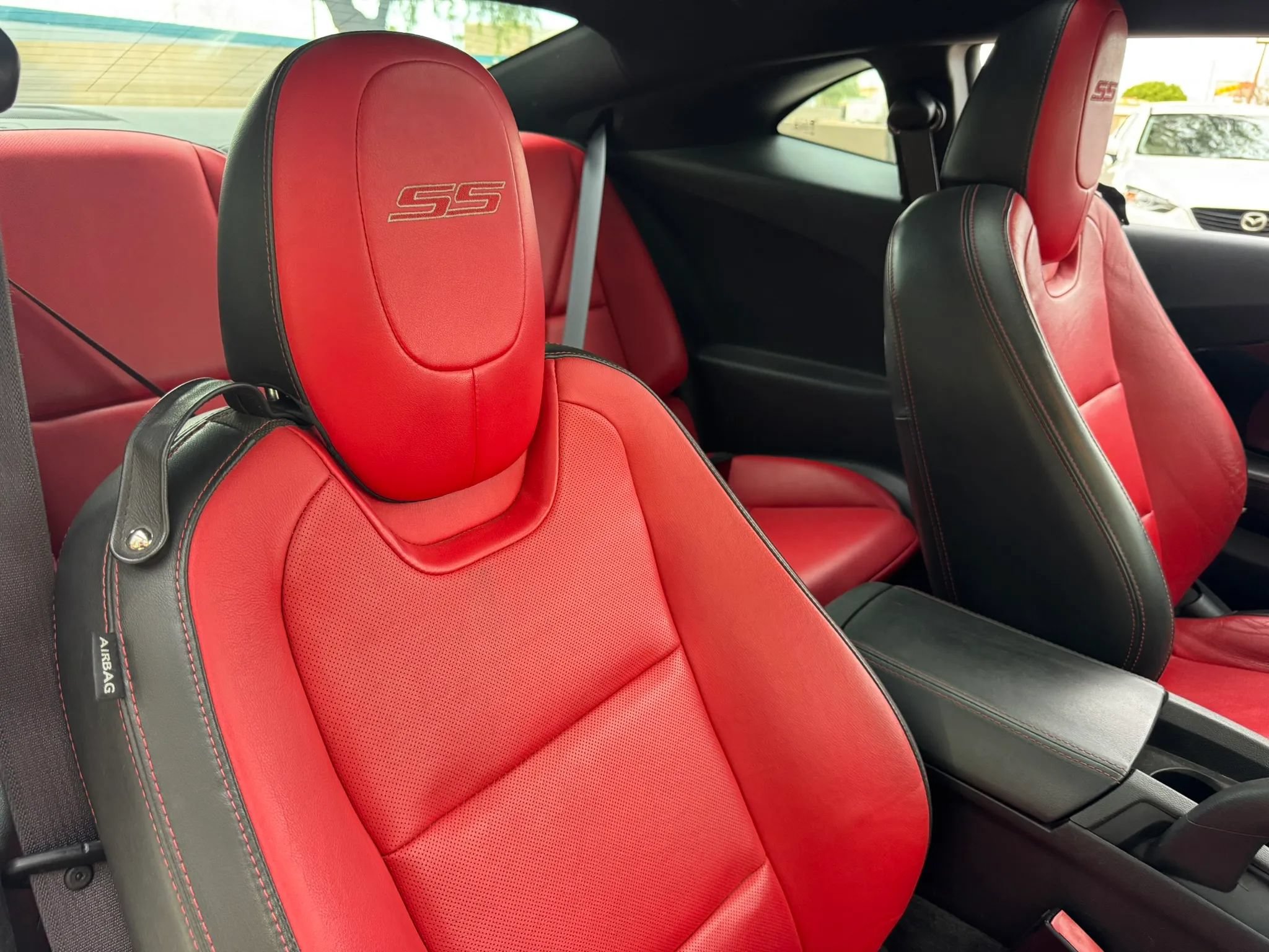 Used 2015 Chevrolet Camaro SS w/ Commemorative Special Edition RWD image 31