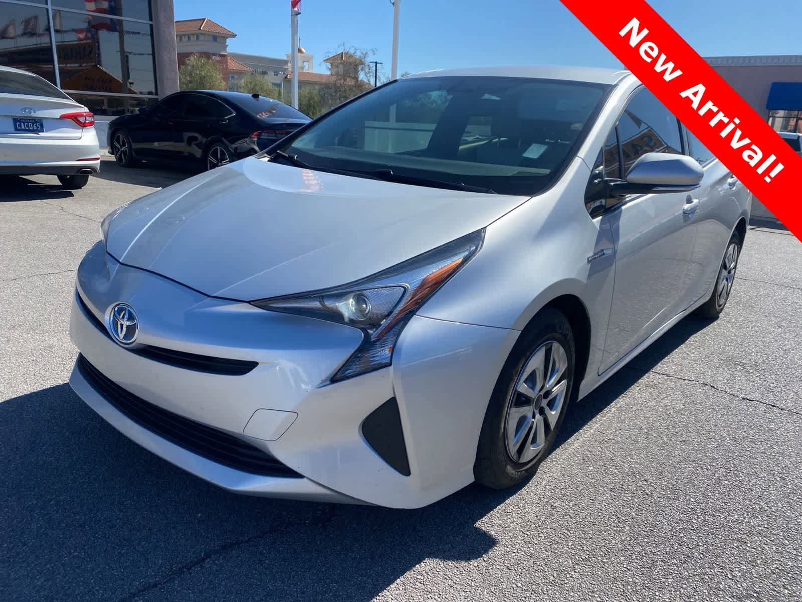 Used 2016 Toyota Prius Four FWD video 1