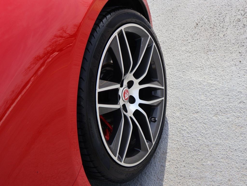 Used 2023 Jaguar F-TYPE R-Dynamic AWD/4WD image 37