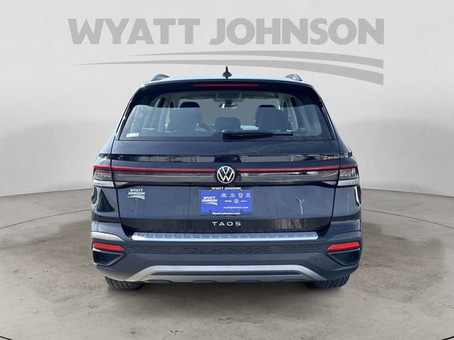 Used 2025 Volkswagen Taos S image 4