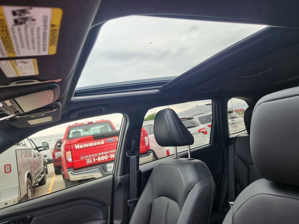 Used 2025 Subaru Forester Limited image 21