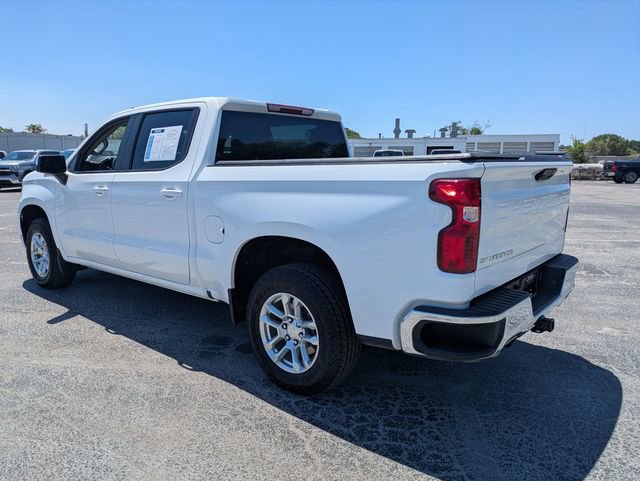 Used 2023 Chevrolet Silverado 1500 LT w/ Z71 Off-Road Package AWD/4WD image 7